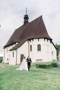 Not far from the estate there is a chapel where Catholic wedding ceremonies are held.