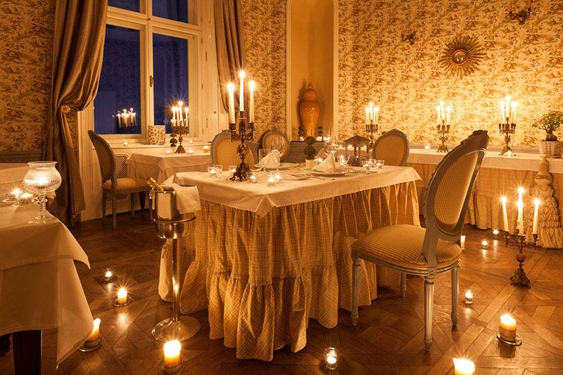 Romantic wedding dinner by candlelight at the manor