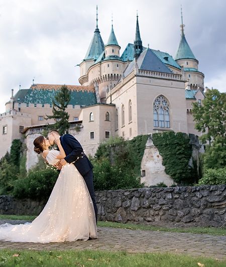 The most beautiful and juicy photos on the background of the castle - at sunset