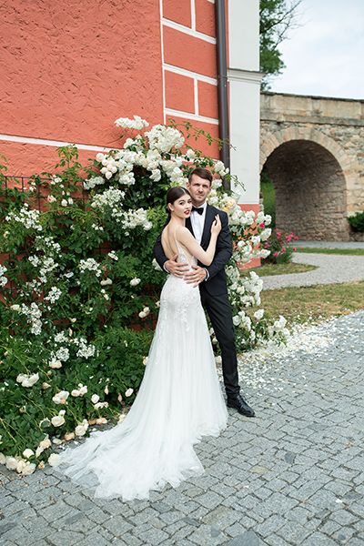 The Savoia Castle is a cozy wedding venue for two only.